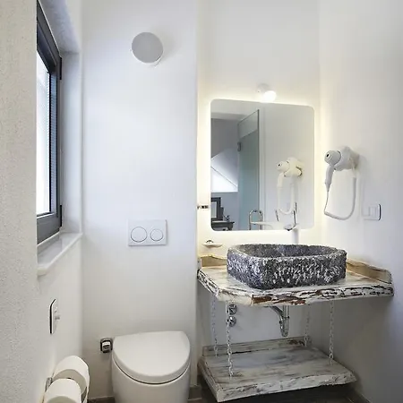 Alley Prime Ξενοδοχείο 4*